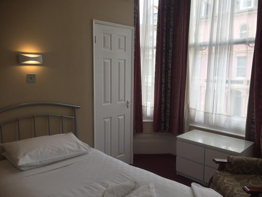 Hadleigh Hotel AEGON International Exteriér fotografie